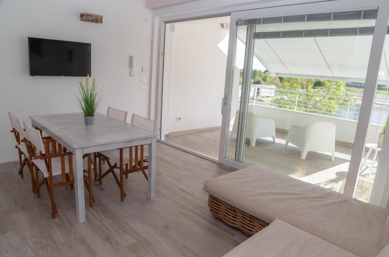 Marina Ponente Aparthotel Τζεσόλο Λίντο Εξωτερικό φωτογραφία