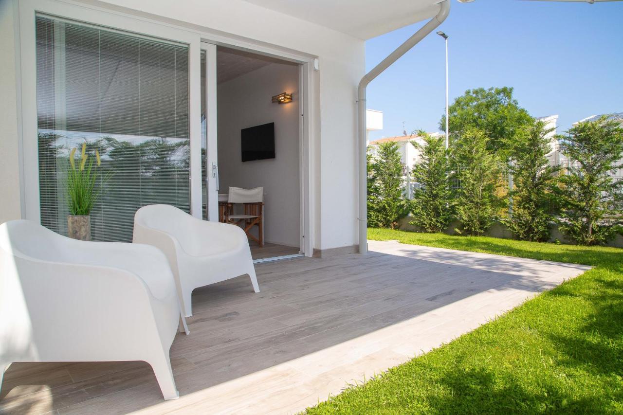 Marina Ponente Aparthotel Τζεσόλο Λίντο Εξωτερικό φωτογραφία
